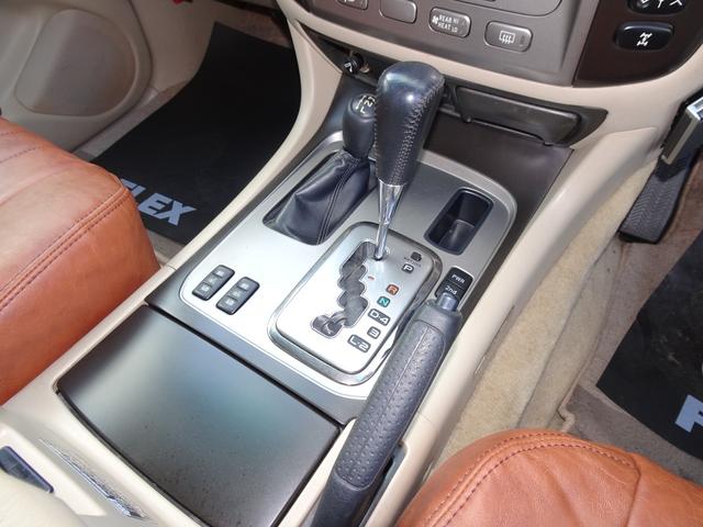 ランドクルーザー１００ ＶＸ　ＲＥＮＯＣＡ１０６／ペイント／ガンメタリック／ＬＣ６０／丸目フェイスチェンジ／新品タイヤ＆ホイール／ＦＬＥＸドロワーキット／ガソリン５人乗り／グレードＶＸ／クラシックシートカバー／ブラウン／ＥＴＣ（58枚目）