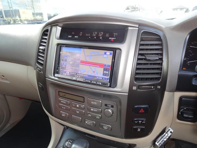 ランドクルーザー１００ ＶＸ　ＲＥＮＯＣＡ１０６／ペイント／ガンメタリック／ＬＣ６０／丸目フェイスチェンジ／新品タイヤ＆ホイール／ＦＬＥＸドロワーキット／ガソリン５人乗り／グレードＶＸ／クラシックシートカバー／ブラウン／ＥＴＣ（68枚目）