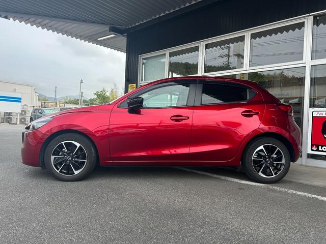 ＭＡＺＤＡ２ ＸＤスポルト＋　６ＡＴ　ナビＴＶ　ＥＴＣ　純正１６インチＡＷ　３６０°ビューモニター　マツダレーダークルーズコントロール　運転席／助手席シートヒーター　ステアリングヒーター　運転席パワーシート　衝突軽減装置装備車（12枚目）