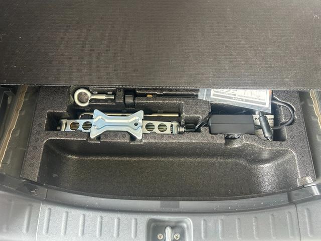 Ｎ－ＢＯＸカスタム Ｇ・Ｌパッケージ　ＣＶＴ　ナビＴＶ　ＥＴＣ　純正１４インチアルミホイール　左側電動スライドドア　電動格納式ドアミラー　オートライト　オートエアコン　プッシュスタート式エンジン　パワステ　パワウィンドウ　スマートキー×２（26枚目）