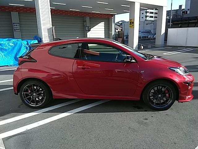 GRヤリス RZ ハイパフォーマンス ワンオーナー キーレス ナビ 18アルミホイール エアバッグ フル装備 ETC バックカメラ スマートキー(7枚目)