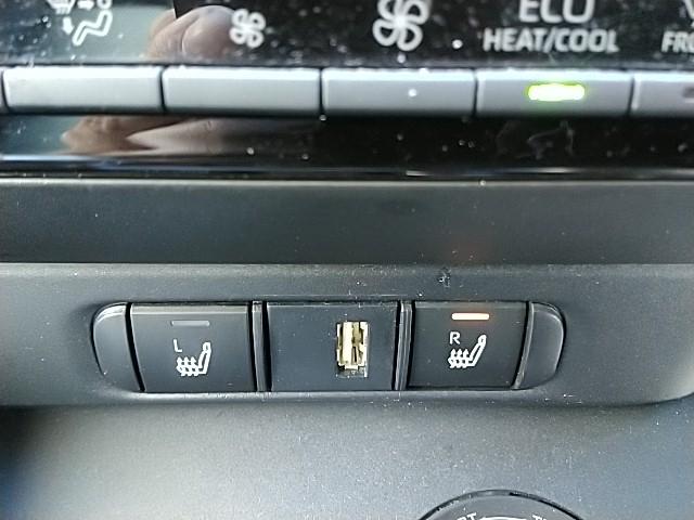 GRヤリス RZ ハイパフォーマンス ワンオーナー キーレス ナビ 18アルミホイール エアバッグ フル装備 ETC バックカメラ スマートキー(29枚目)