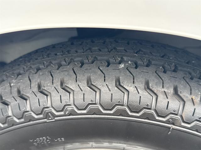 キャリイトラック 農繁スペシャル　４ＷＤ　５ＭＴ　キーレスエントリー　パワーウィンドウ　オートライト　デフロック　スズキセーフティサポート　エアコン　パワステ　作業灯　リヤゲートチェーン（30枚目）