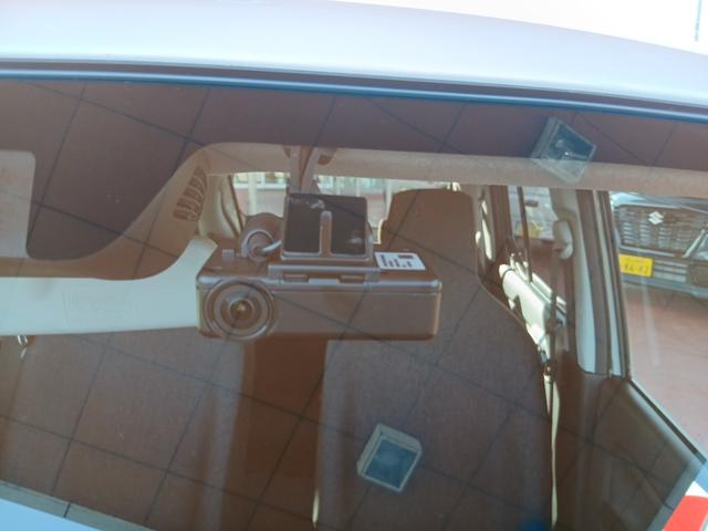 アルト Ｌ　（ＣＶＴ　２ＷＤ）スズキセーフティーサポート　７インチメモリーナビ　バックカメラ　ＥＴＣ車載器　ドラレコ【フロント】ＬＥＤヘッドライト　オートエアコン　電波式キーレス　リヤパーキングセンサー（9枚目）