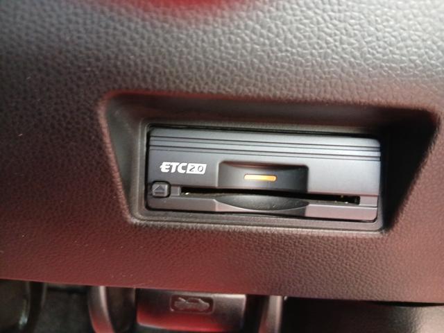 スイフトスポーツ ベースグレード (6MT 2WD)スズキセーフティーサポート 8インチナビ 全方位カメラ スマートキー LEDヘッドライト ETC2.0車載機 フロントドライブレコーダー インタークーラーターボ 社外17インチアルミ(33枚目)