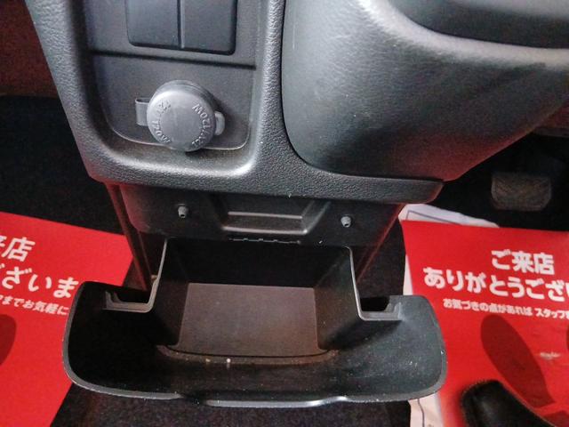 ソリオ Ｇ　（ＣＶＴ　２ＷＤ）スズキセーフティーサポート　スマートキー　オートエアコン　リヤパーキングセンサー　ハロゲンヘッドライト仕様　オートライト（ハイビームアシスト付き）オーディオレス仕様（23枚目）