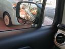 サイドアンダーミラーで運転席からの死角を減らし、少ない視線移動で安全を確認☆
