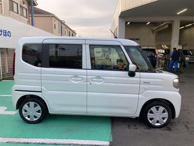 スペーシア ハイブリッドＸ　スズキ純正メーカーオプション９インチナビ　全方位モニターカメラ付き　スズキコネクト対応　アップルカープレイ、アンドロイドオート対応　衝突軽減Ｓ（9枚目）