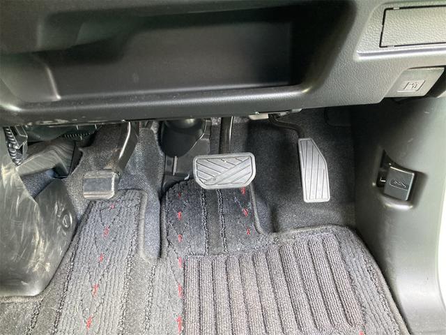 スペーシア ハイブリッドＸ　スズキ純正メーカーオプション９インチナビ　全方位モニターカメラ付き　スズキコネクト対応　アップルカープレイ、アンドロイドオート対応　衝突軽減Ｓ（32枚目）