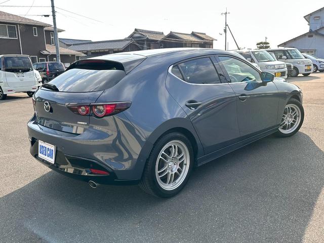 ＭＡＺＤＡ３ファストバック １５Ｓツーリング　ＭＴ　ＴＥＩＮローダウン　エンケイホイール　防眩ミラー　スマートブレーキサポート　ＥＴＣ　クルーズコントロール機能　バックカメラ　スノーソックス　ブラインドスポットモニター（19枚目）