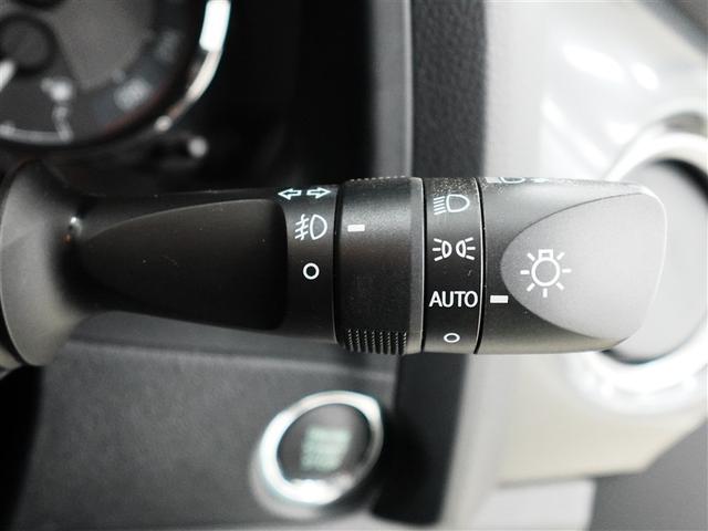 オーリス RS Sパッケージ トヨタ認定中古車 ロングラン保証1年(走行距離無制限)フルセグ メモリーナビ DVD再生 ミュージックプレイヤー接続可 ETC LEDヘッドランプ フルエアロ 記録簿 盗難防止システム スマートキー(19枚目)