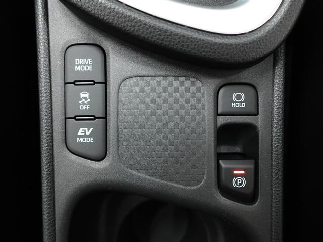 ヤリスクロス ハイブリッドＺ　フルセグ　メモリーナビ　ミュージックプレイヤー接続可　バックカメラ　衝突被害軽減システム　ＥＴＣ　ＬＥＤヘッドランプ　ワンオーナー　フルエアロ　記録簿（26枚目）