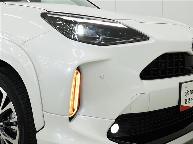 ヤリスクロス ハイブリッドＺ　フルセグ　メモリーナビ　ミュージックプレイヤー接続可　バックカメラ　衝突被害軽減システム　ＥＴＣ　ＬＥＤヘッドランプ　ワンオーナー　フルエアロ　記録簿（36枚目）