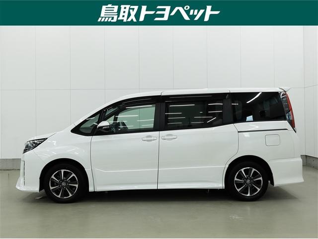 ノア Ｓｉ　メモリーナビ　ミュージックプレイヤー接続可　バックカメラ　衝突被害軽減システム　ＥＴＣ　ドラレコ　電動スライドドア　ＬＥＤヘッドランプ　ウオークスルー　乗車定員８人　３列シート　記録簿（5枚目）