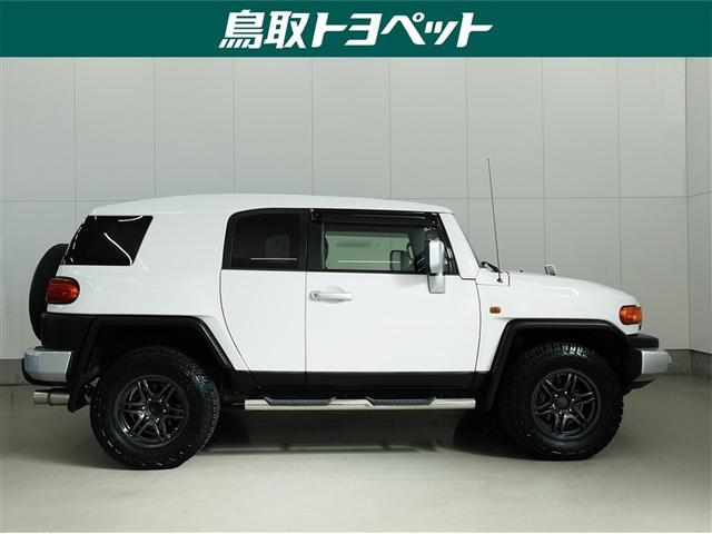 ＦＪクルーザー オフロードパッケージ　４ＷＤ　フルセグ　メモリーナビ　ＤＶＤ再生　ミュージックプレイヤー接続可　バックカメラ　ＥＴＣ（6枚目）