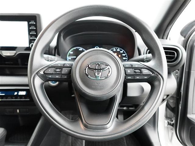 ヤリス ハイブリッドＸ　トヨタ認定中古車　ロングラン保証１年（走行距離無制限）ハイブリッド保証　メモリーナビ　ミュージックプレイヤー接続可　衝突被害軽減システム　ワンオーナー　記録簿　盗難防止システム　キーレスエントリー（17枚目）