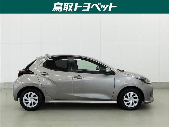 ヤリス Ｘ　トヨタ認定中古車　ロングラン保証１年（走行距離無制限）　メモリーナビ　ブラインドスポットモニター　ミュージックプレイヤー接続可　バックカメラ　衝突被害軽減システム　ＥＴＣ　ドライブレコーダー（6枚目）
