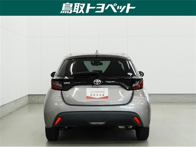 ヤリス Ｘ　トヨタ認定中古車　ロングラン保証１年（走行距離無制限）　メモリーナビ　ブラインドスポットモニター　ミュージックプレイヤー接続可　バックカメラ　衝突被害軽減システム　ＥＴＣ　ドライブレコーダー（7枚目）