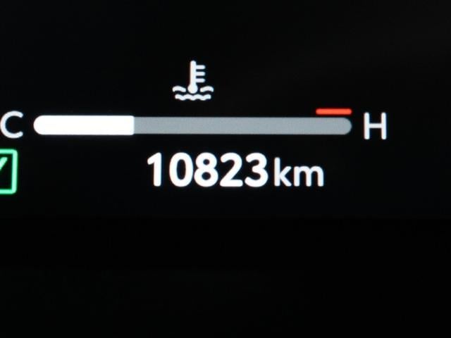 RAV4 ハイブリッドG サンルーフ 4WD フルセグ メモリーナビ ミュージックプレイヤー接続可 バックカメラ 衝突被害軽減システム ETC ドラレコ LEDヘッドランプ フルエアロ(12枚目)