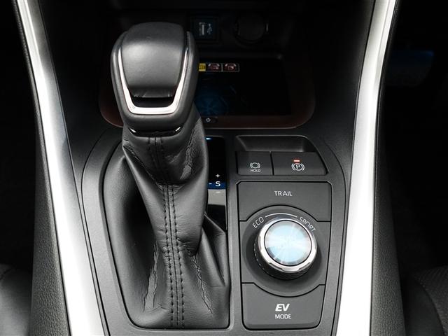 RAV4 ハイブリッドG サンルーフ 4WD フルセグ メモリーナビ ミュージックプレイヤー接続可 バックカメラ 衝突被害軽減システム ETC ドラレコ LEDヘッドランプ フルエアロ(16枚目)