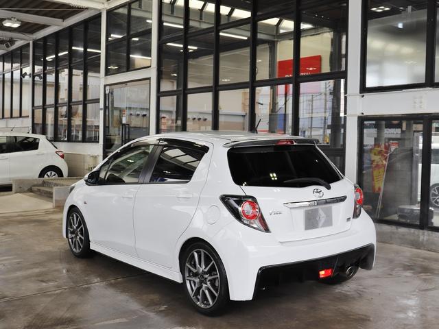 RS G’s ・禁煙車・社外イクリプスSDナビ・地デジ・USB・革巻きステア・パドルシフト・アルミペダル・HID・純17AW・オートライト・Rフォグ・Rスポイラー・キーレス・Mウィンカー・G’s専用マット・バイザー(12枚目)
