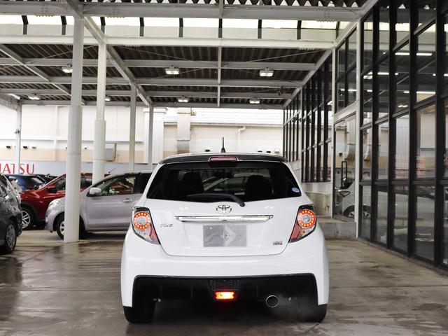 RS G’s ・禁煙車・社外イクリプスSDナビ・地デジ・USB・革巻きステア・パドルシフト・アルミペダル・HID・純17AW・オートライト・Rフォグ・Rスポイラー・キーレス・Mウィンカー・G’s専用マット・バイザー(13枚目)