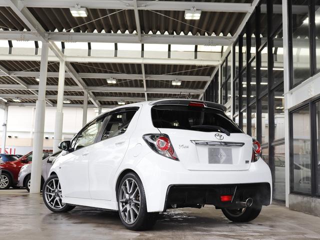 RS G’s ・禁煙車・社外イクリプスSDナビ・地デジ・USB・革巻きステア・パドルシフト・アルミペダル・HID・純17AW・オートライト・Rフォグ・Rスポイラー・キーレス・Mウィンカー・G’s専用マット・バイザー(20枚目)