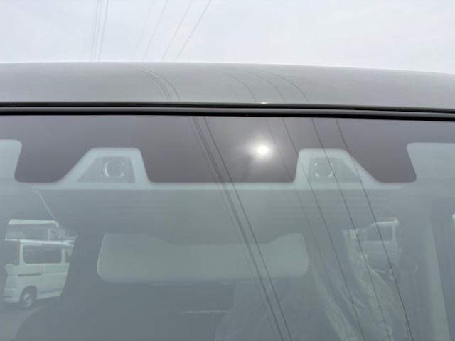 エブリイ ＰＡリミテッド　試乗車　ＥＴＣ車載器　エアバック　ＡＢＳ　ブレーキ軽減装置　コーナーセンサー　アイドリングストップ　オートライト　リヤワイパー　ラジオチューナー　ワイヤレスキー　マニュアルエアコン（11枚目）
