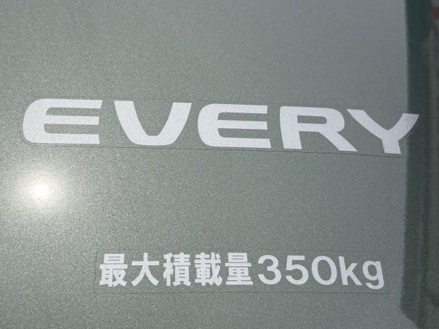 エブリイ ＰＡリミテッド　試乗車　ＥＴＣ車載器　エアバック　ＡＢＳ　ブレーキ軽減装置　コーナーセンサー　アイドリングストップ　オートライト　リヤワイパー　ラジオチューナー　ワイヤレスキー　マニュアルエアコン（16枚目）