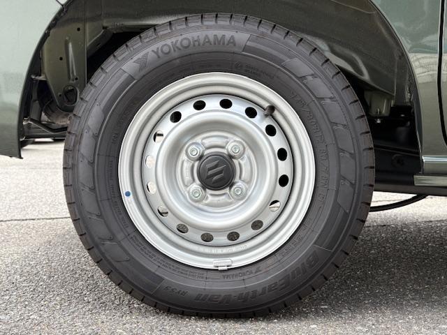エブリイ ＰＡリミテッド　試乗車　ＥＴＣ車載器　エアバック　ＡＢＳ　ブレーキ軽減装置　コーナーセンサー　アイドリングストップ　オートライト　リヤワイパー　ラジオチューナー　ワイヤレスキー　マニュアルエアコン（26枚目）