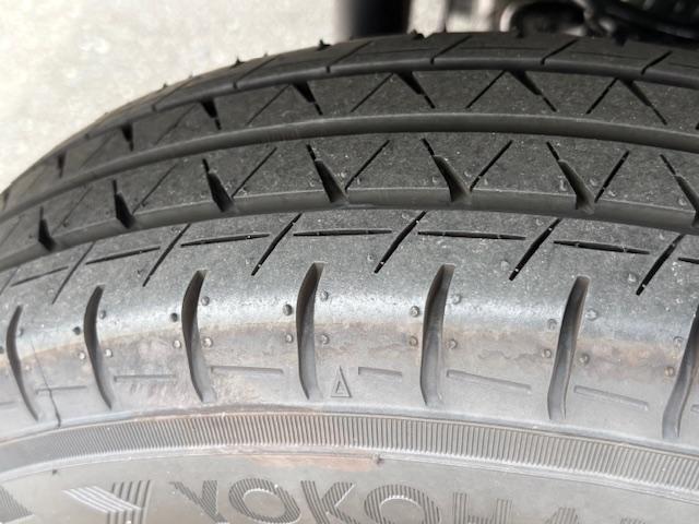 エブリイ ＰＡリミテッド　試乗車　ＥＴＣ車載器　エアバック　ＡＢＳ　ブレーキ軽減装置　コーナーセンサー　アイドリングストップ　オートライト　リヤワイパー　ラジオチューナー　ワイヤレスキー　マニュアルエアコン（28枚目）
