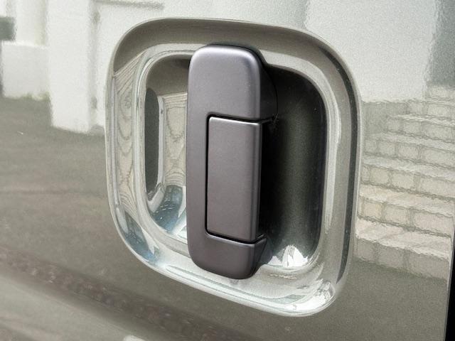 エブリイ ＰＡリミテッド　試乗車　ＥＴＣ車載器　エアバック　ＡＢＳ　ブレーキ軽減装置　コーナーセンサー　アイドリングストップ　オートライト　リヤワイパー　ラジオチューナー　ワイヤレスキー　マニュアルエアコン（30枚目）