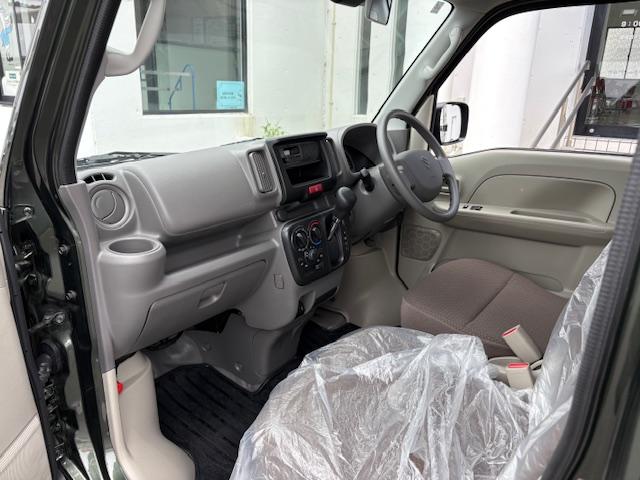 エブリイ ＰＡリミテッド　試乗車　ＥＴＣ車載器　エアバック　ＡＢＳ　ブレーキ軽減装置　コーナーセンサー　アイドリングストップ　オートライト　リヤワイパー　ラジオチューナー　ワイヤレスキー　マニュアルエアコン（38枚目）