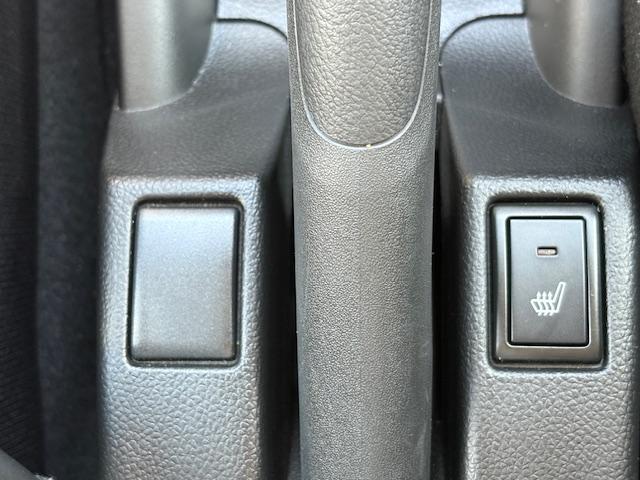 スイフト RSt LEDへットライト オートエアコン 社外マフラー 社外アルミホイール スマートキー シートヒーター オートライト クルーズコントロール ABS エアバック(8枚目)