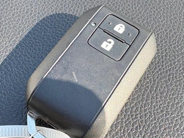 スイフト RSt LEDへットライト オートエアコン 社外マフラー 社外アルミホイール スマートキー シートヒーター オートライト クルーズコントロール ABS エアバック(17枚目)