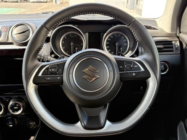 スイフト RSt LEDへットライト オートエアコン 社外マフラー 社外アルミホイール スマートキー シートヒーター オートライト クルーズコントロール ABS エアバック(18枚目)