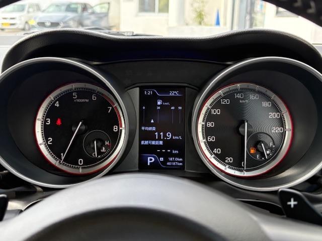 スイフト RSt LEDへットライト オートエアコン 社外マフラー 社外アルミホイール スマートキー シートヒーター オートライト クルーズコントロール ABS エアバック(26枚目)