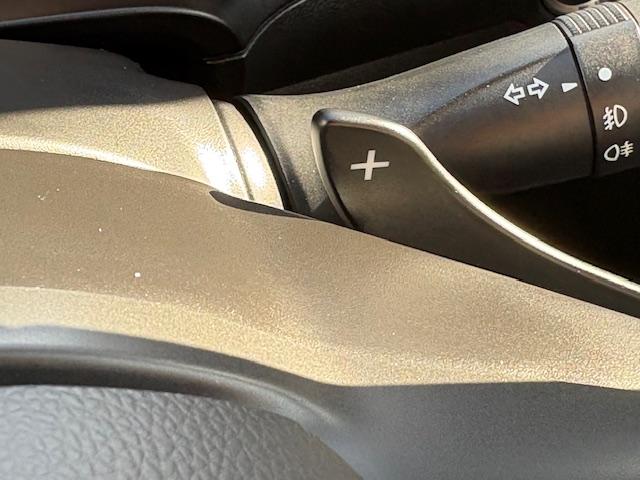 スイフト RSt LEDへットライト オートエアコン 社外マフラー 社外アルミホイール スマートキー シートヒーター オートライト クルーズコントロール ABS エアバック(31枚目)