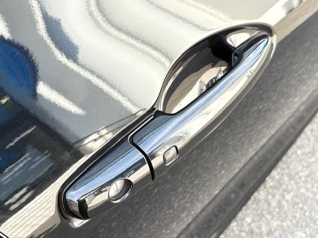 スイフト RSt LEDへットライト オートエアコン 社外マフラー 社外アルミホイール スマートキー シートヒーター オートライト クルーズコントロール ABS エアバック(39枚目)