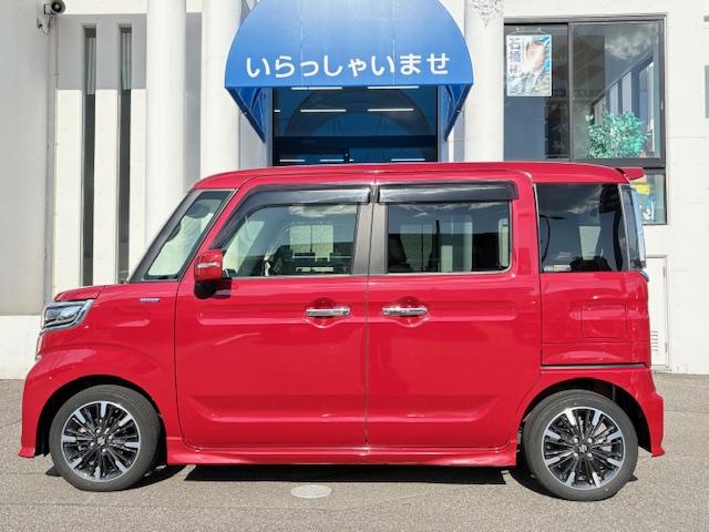スペーシアカスタム ハイブリッドＸＳ　メモリーナビゲーション　フルセグＴＶ　前後ドライブレコーダー　ＥＴＣ車載器　ＣＤ／ＤＶＤ再生　シートヒーター　両側パワースライドア　全方位モニターカメラ（4枚目）