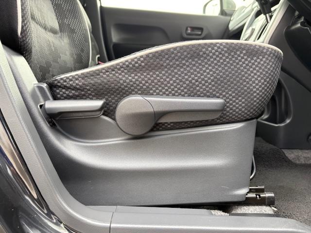 ハスラー Ｇ　シートヒーター　ＣＤチューナー　ＥＴＣ車載器　アイドリングストップ　スマートキー　プッシュスタートボタン　ＡＢＳ　エアバック衝突軽減装置（24枚目）