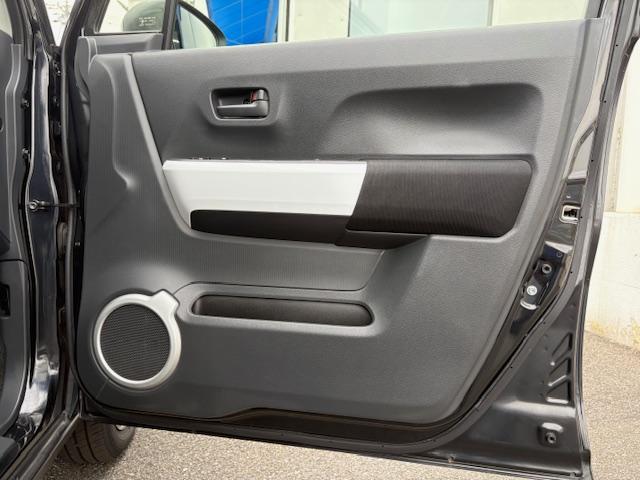 ハスラー Ｇ　シートヒーター　ＣＤチューナー　ＥＴＣ車載器　アイドリングストップ　スマートキー　プッシュスタートボタン　ＡＢＳ　エアバック衝突軽減装置（33枚目）