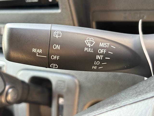 ワゴンＲ ＦＸ　シートヒーター　ＥＴＣ車載器　スマートキー　オートライト　バックガイドモニター　オートエアコン　コーナーセンサー　ＡＢＳ　エアバック　プッシュスタートボタン（17枚目）