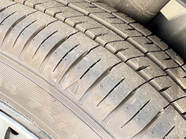 ワゴンＲ ＦＸ　シートヒーター　ＥＴＣ車載器　スマートキー　オートライト　バックガイドモニター　オートエアコン　コーナーセンサー　ＡＢＳ　エアバック　プッシュスタートボタン（65枚目）