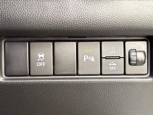 スイフト ＸＧ　シートヒーター　オートエアコン　プッシュスタートボタン　コーナーセンサー　ＡＢＳ　エアバック　スマートキー　オートライト　オーディオステアリングスイッチ（10枚目）
