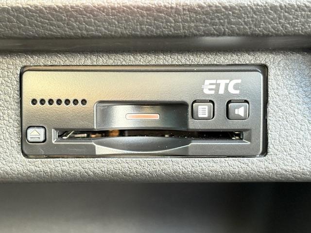 クロスビー ハイブリッドＭＺ　ワンオーナー車　全方位モニター　メモリーナビゲーション　スマートキー　オートエアコン　ＡＢＳ　エアバック　フルセグＴＶ　クリアランスソナー　ＥＴＣ車載器　シートヒーター（5枚目）