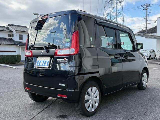 スペーシア 　メモリーナビゲーション　スマートキー　ＣＤ／ＤＶＤ再生　オートエアコン　オートライト　片側パワースライドドア　アイドリングストップエアバック　ＡＢＳ　プッシュスタートボタン（13枚目）