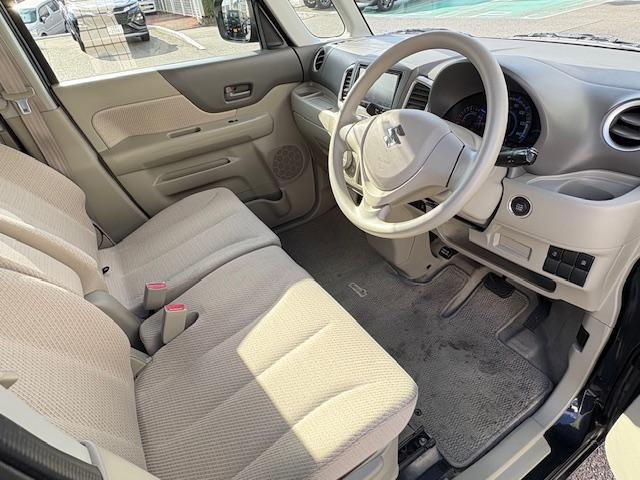 スペーシア 　メモリーナビゲーション　スマートキー　ＣＤ／ＤＶＤ再生　オートエアコン　オートライト　片側パワースライドドア　アイドリングストップエアバック　ＡＢＳ　プッシュスタートボタン（14枚目）