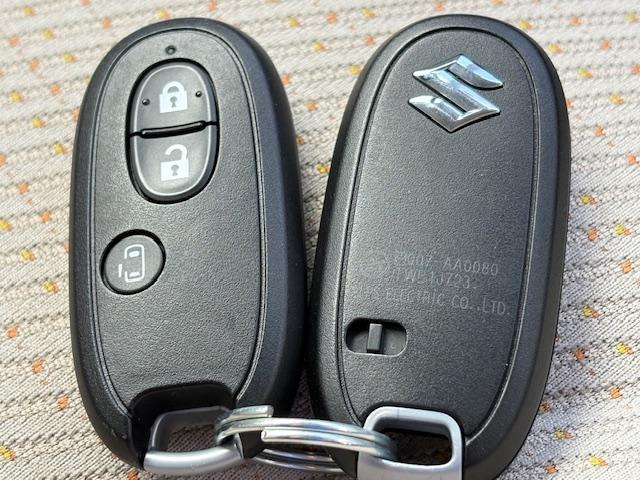 スペーシア 　メモリーナビゲーション　スマートキー　ＣＤ／ＤＶＤ再生　オートエアコン　オートライト　片側パワースライドドア　アイドリングストップエアバック　ＡＢＳ　プッシュスタートボタン（34枚目）