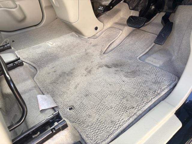 スペーシア 　メモリーナビゲーション　スマートキー　ＣＤ／ＤＶＤ再生　オートエアコン　オートライト　片側パワースライドドア　アイドリングストップエアバック　ＡＢＳ　プッシュスタートボタン（63枚目）